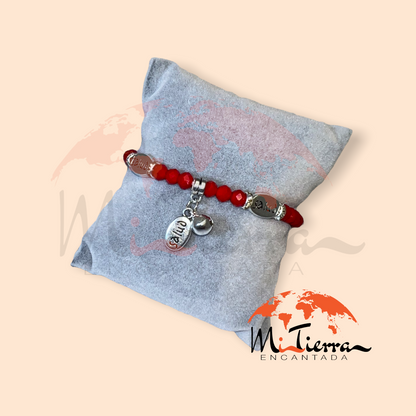 Pulsera con amuleto de salud